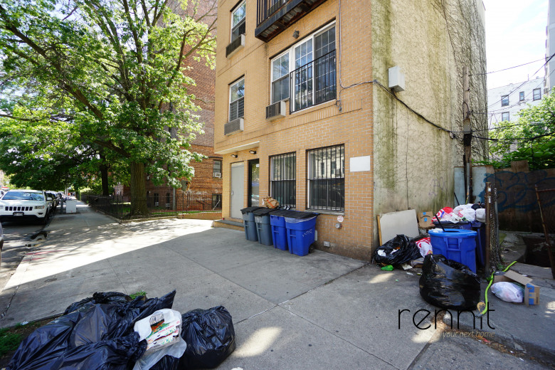 728A Rogers Ave, Apt 3B Image 12