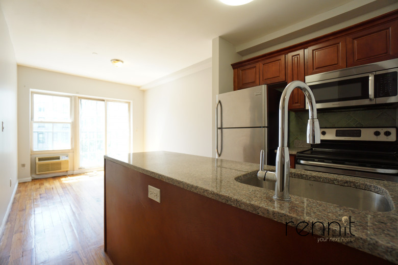 728A Rogers Ave, Apt 3B Image 6