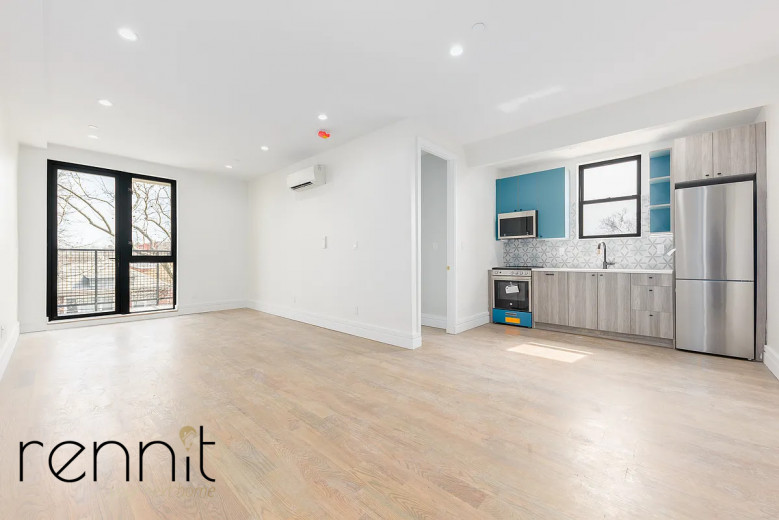 126 East 54th St, Apt 3B Image 3