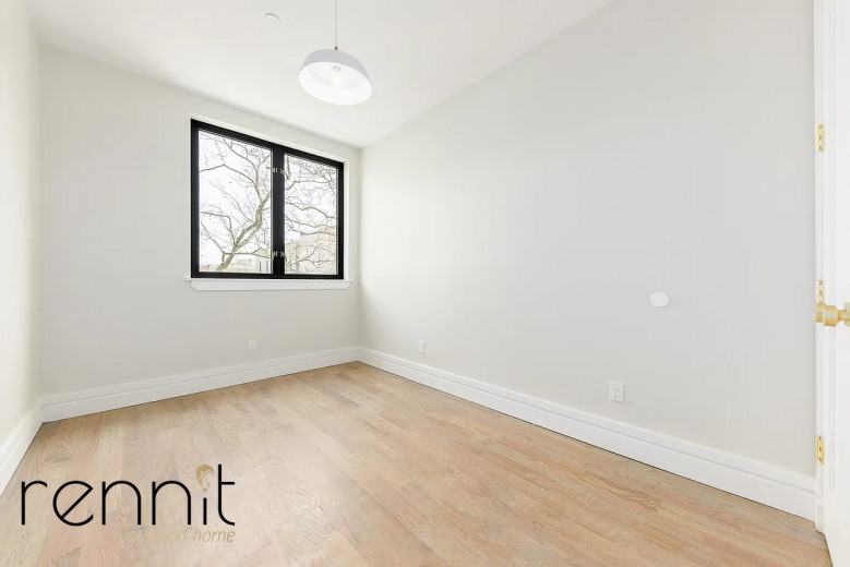 126 East 54th St, Apt 3B Image 7