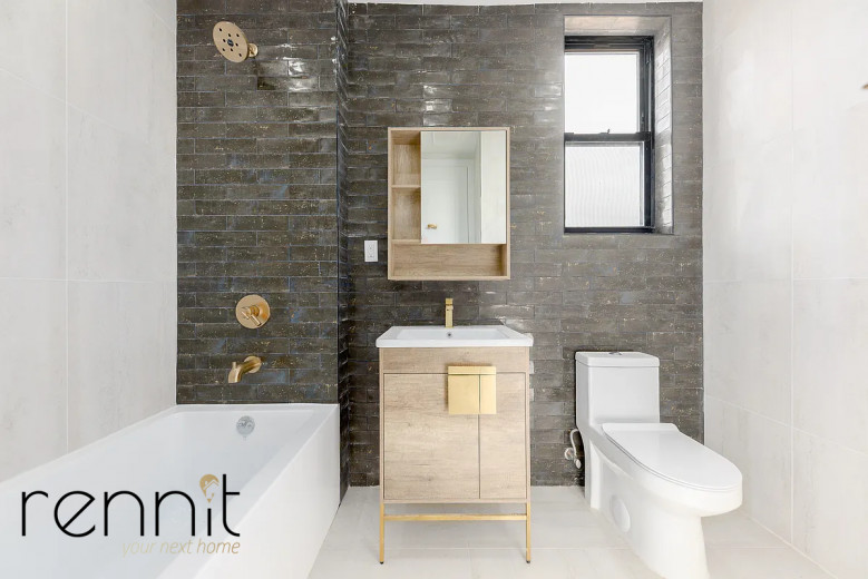 126 East 54th St, Apt 3B Image 10