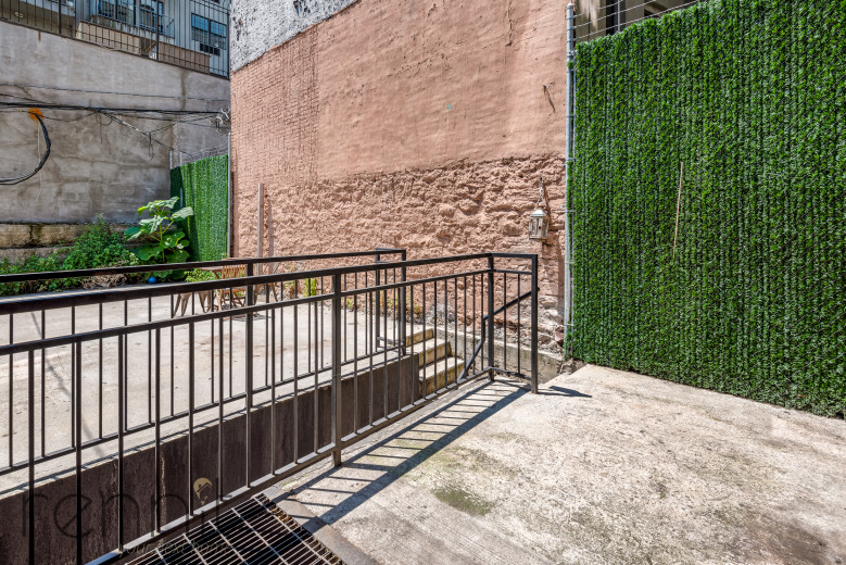 396 S 5th St, Apt 1B Image 9