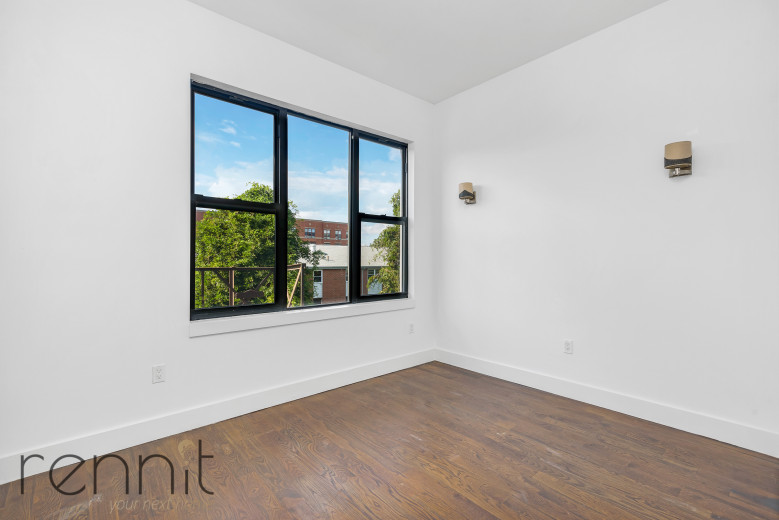 161 Harman St, Apt 3B Image 4