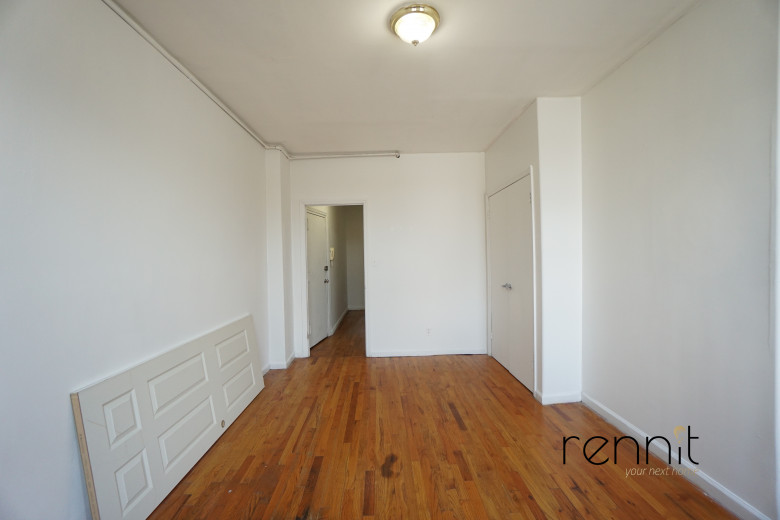 141 Thames St, Apt 3L Image 4