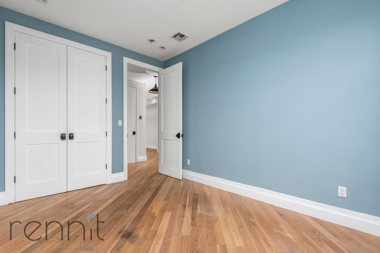 1028 Madison St, Apt 6 Image 9