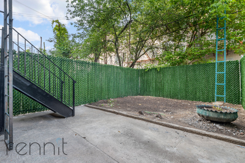 71-33 65 Pl, Apt 1A Image 1