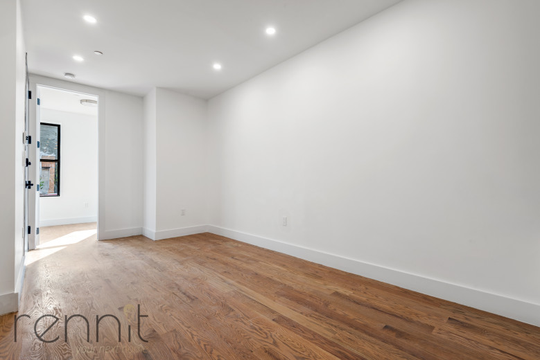 71-33 65 Pl, Apt 1A Image 4