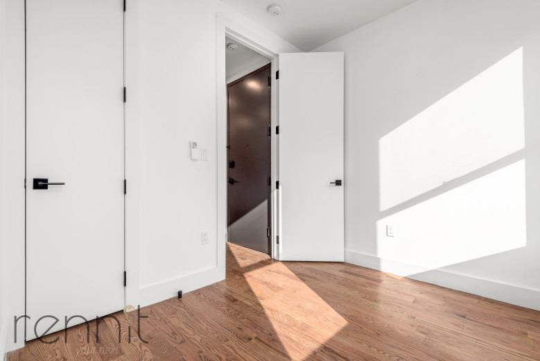 71-33 65 Pl, Apt 1A Image 7