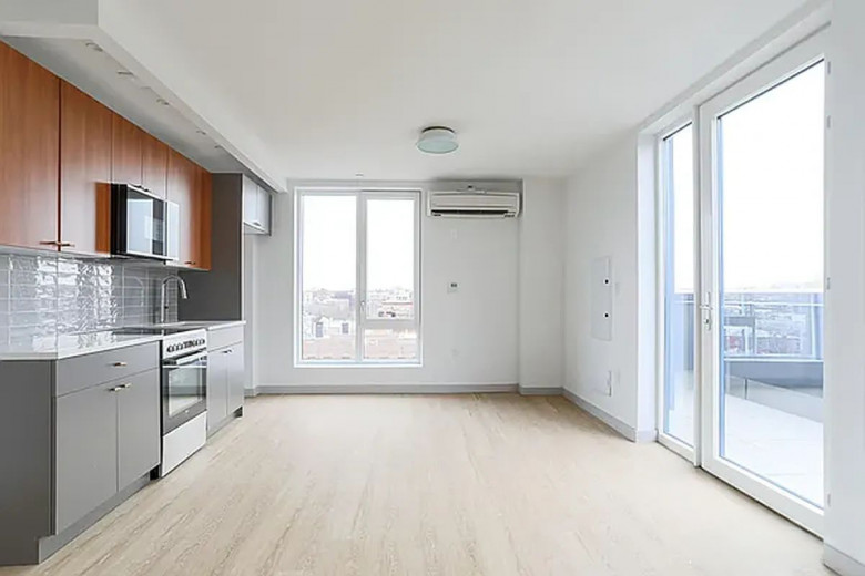 2809 Clarendon Rd, Apt 701 Image 2