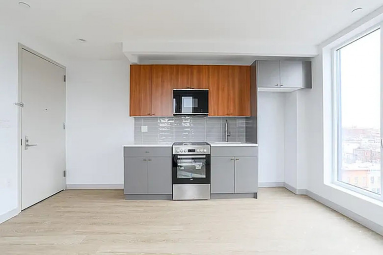 2809 Clarendon Rd, Apt 701 Image 3