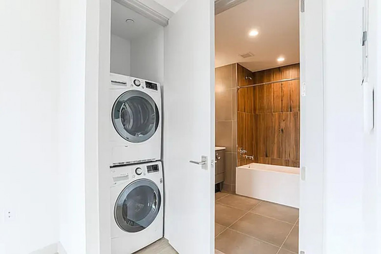2809 Clarendon Rd, Apt 701 Image 6