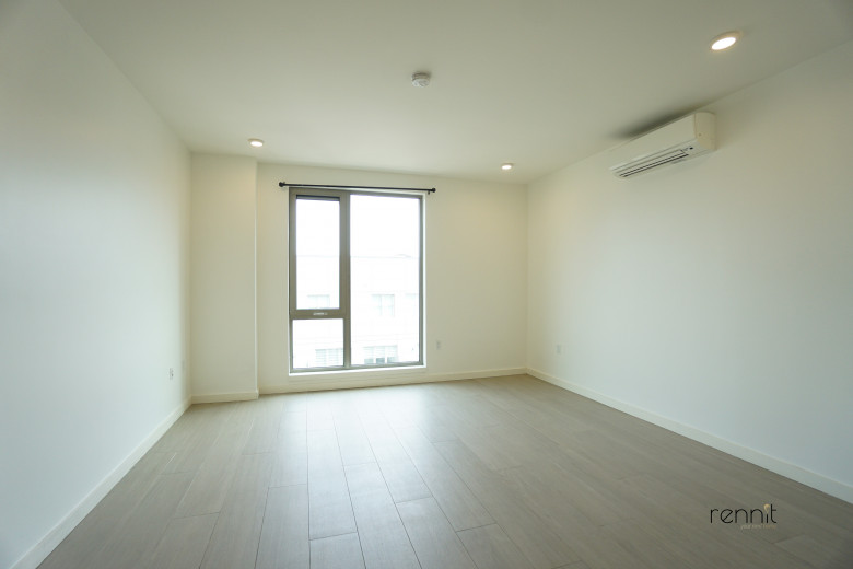 33 Little Nassau St, Apt 804 Image 3
