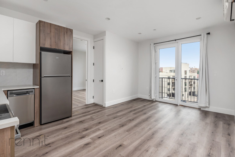 125 Kings Hwy, Apt 5A Image 4