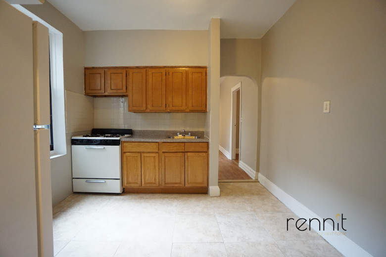 1124 43rd St, Apt D2 Image 4