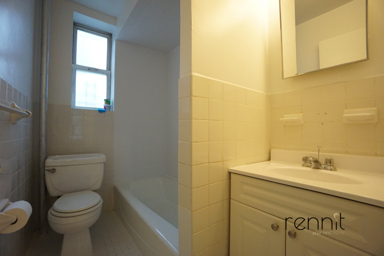1124 43rd St, Apt D2 Image 7