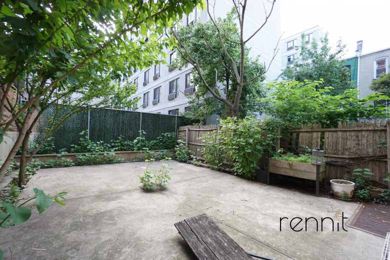 728A Rogers Ave, Apt 1 Image 1