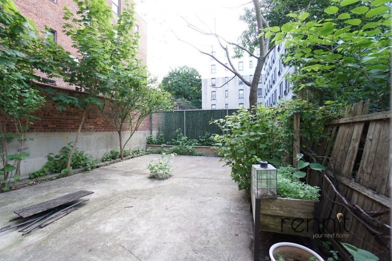 728A Rogers Ave, Apt 1 Image 11