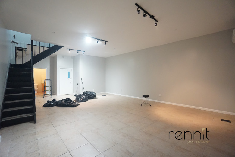 728A Rogers Ave, Apt 1 Image 12