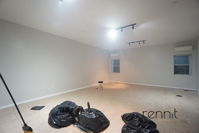 728A Rogers Ave, Apt 1 Image 13