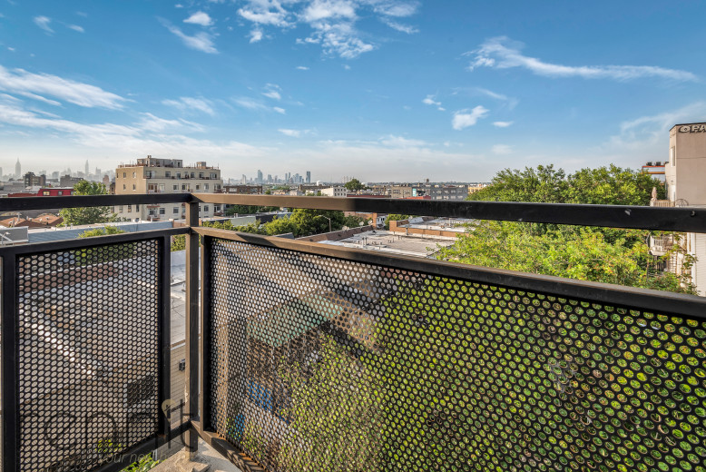 37 Wilson Ave, Apt 3B Image 4