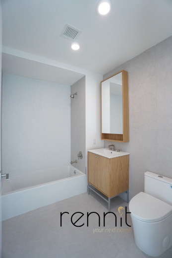 33 Little Nassau St, Apt 908 Image 8