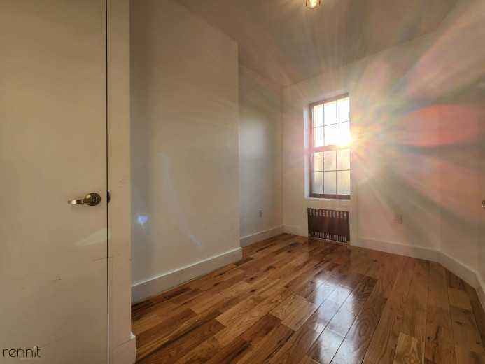 640 Kosciuszko St, Apt 2L Image 15
