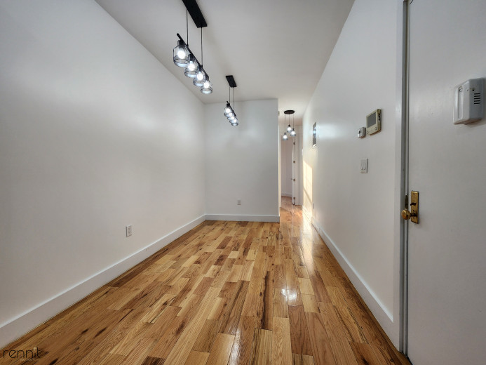 640 Kosciuszko St, Apt 2L Image 17