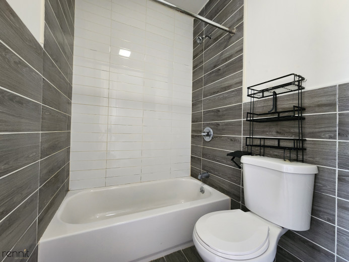 640 Kosciuszko St, Apt 2L Image 22