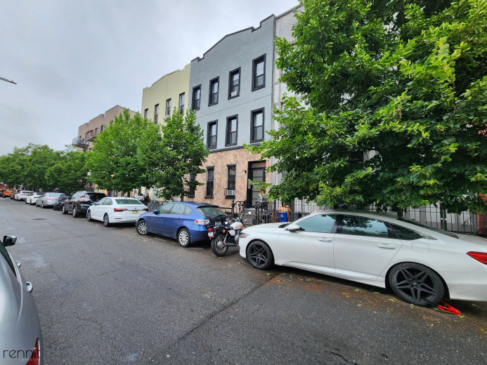 640 Kosciuszko St, Apt 2L Image 23