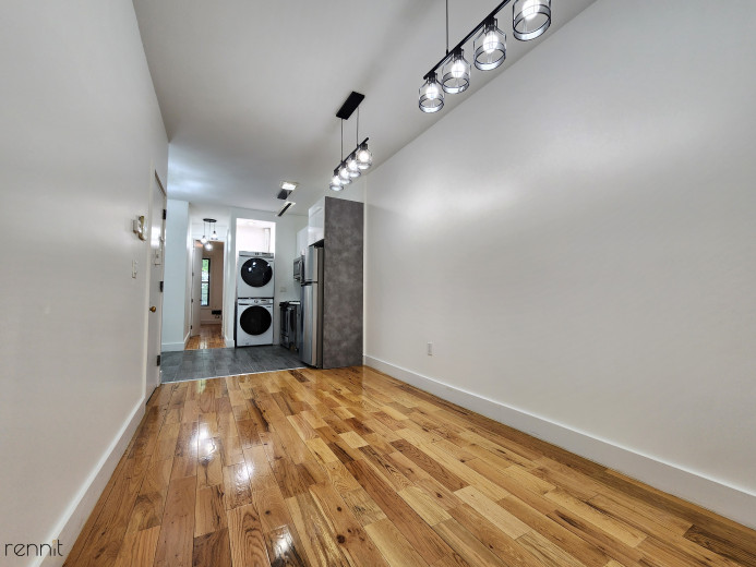 640 Kosciuszko St, Apt 2L Image 5