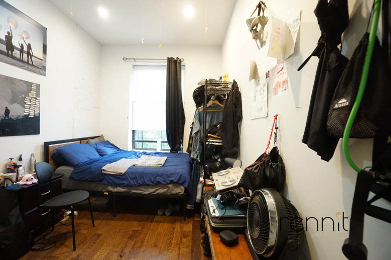 686 Jefferson Ave, Apt 2L Image 12