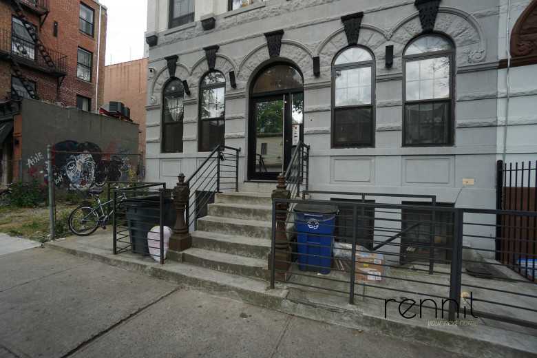 686 Jefferson Ave, Apt 2L Image 15
