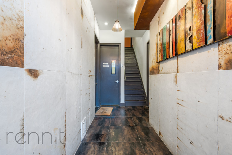 686 Jefferson Ave, Apt 2L Image 16
