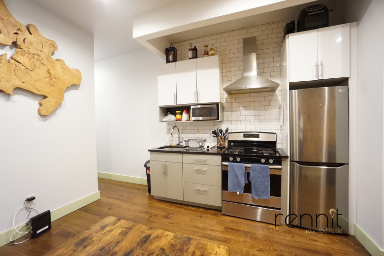 686 Jefferson Ave, Apt 2L Image 7