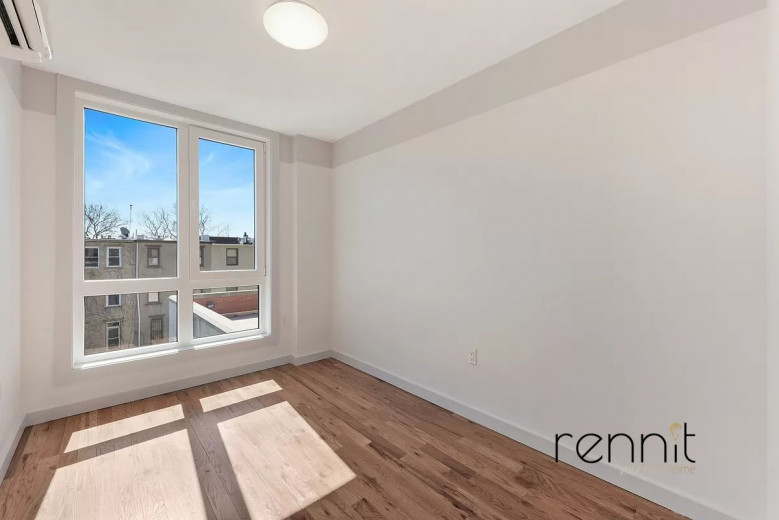 774 Lexington Ave, Apt 4B Image 9