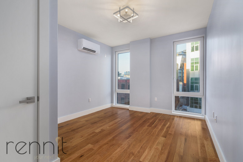 56 Ainslie St, Apt 5A Image 3