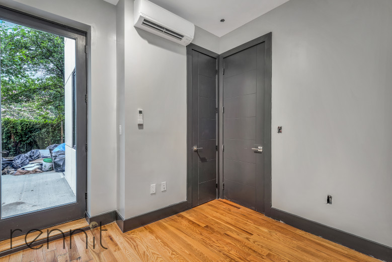 37 Wilson Ave, Apt 1B Image 5
