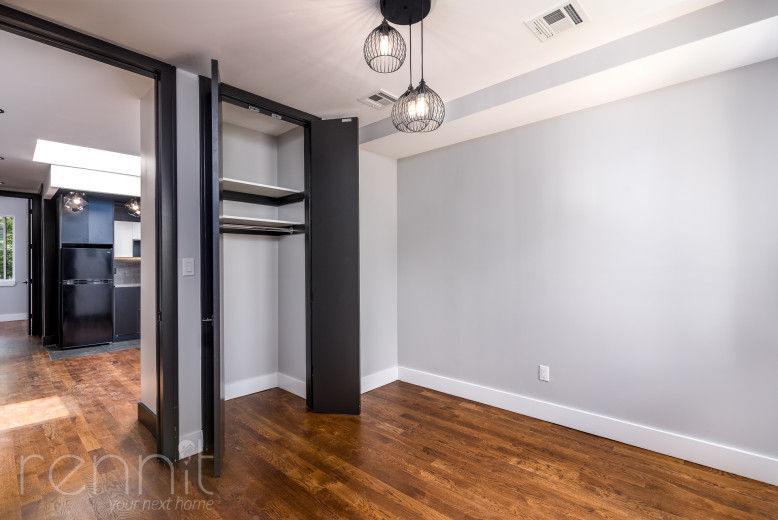 1109 Decatur St, Apt 3 Image 9