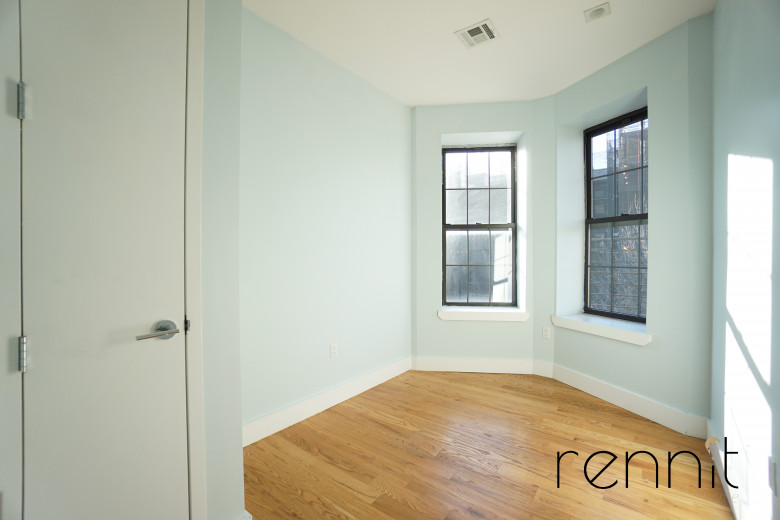 137 Albany Ave, Apt 2F Image 9