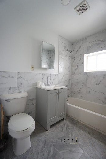 744 Myrtle Ave, Apt 3 Image 6