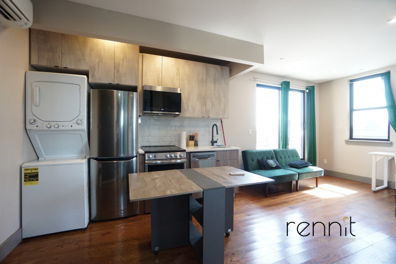 209 Troy Ave, Apt 5 Image 3