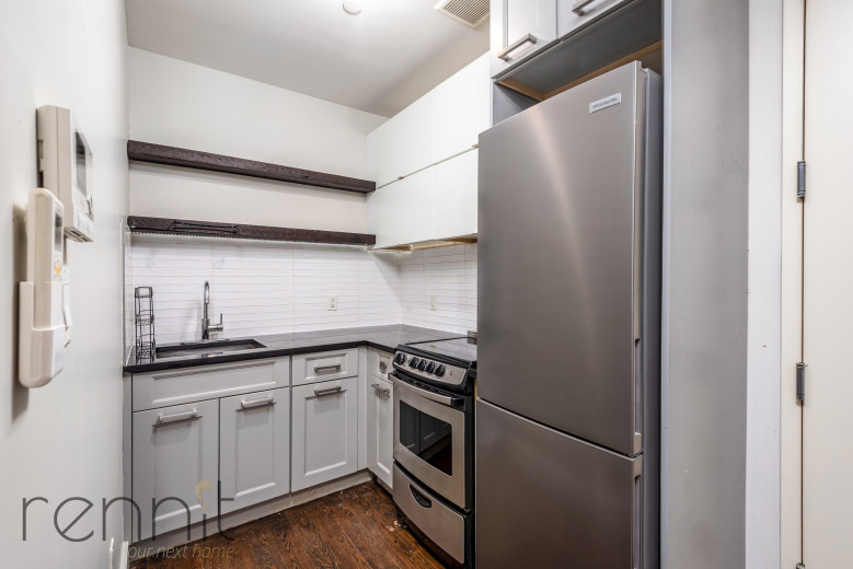 810 St Johns Pl, Apt 1F Image 2