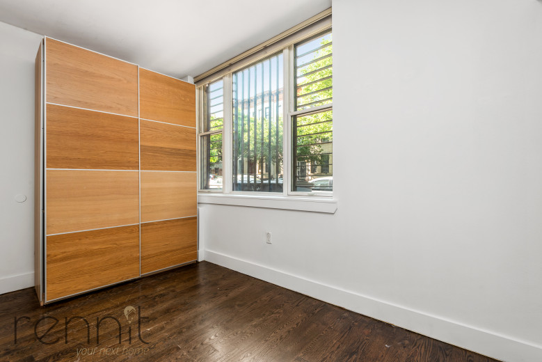 810 St Johns Pl, Apt 1F Image 3