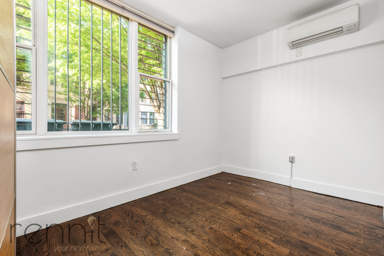810 St Johns Pl, Apt 1F Image 6