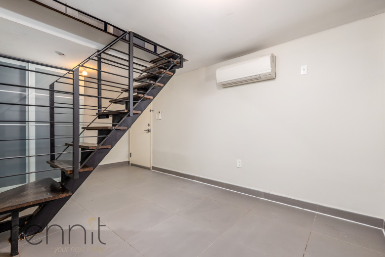 810 St Johns Pl, Apt 1F Image 8