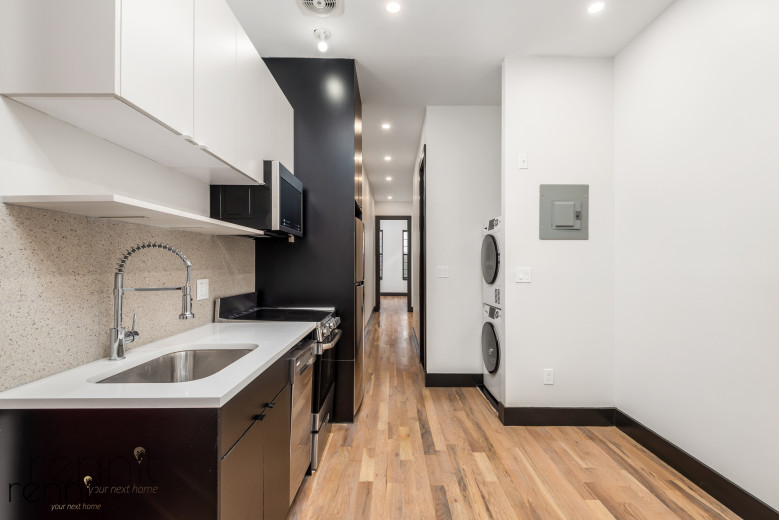 127 Thames Street, Apt 4L Image 1