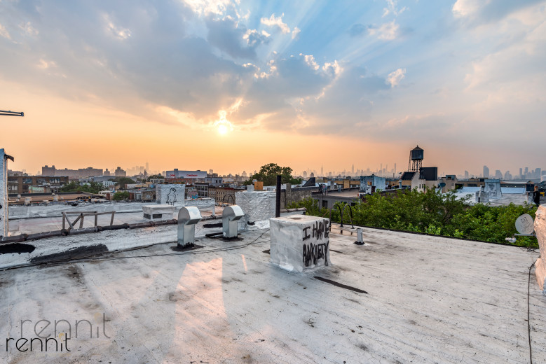127 Thames Street, Apt 4L Image 13
