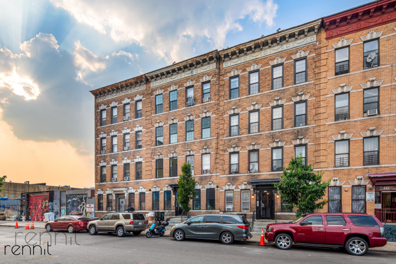 127 Thames Street, Apt 4L Image 14