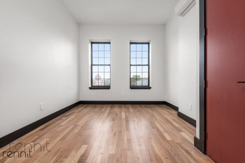 127 Thames Street, Apt 4L Image 7