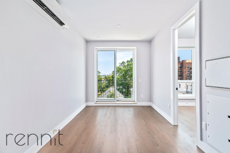 338 E 28th St, Apt 4A Image 1
